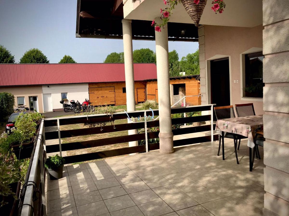 Apartment Gabriela Rakovica Dış mekan fotoğraf